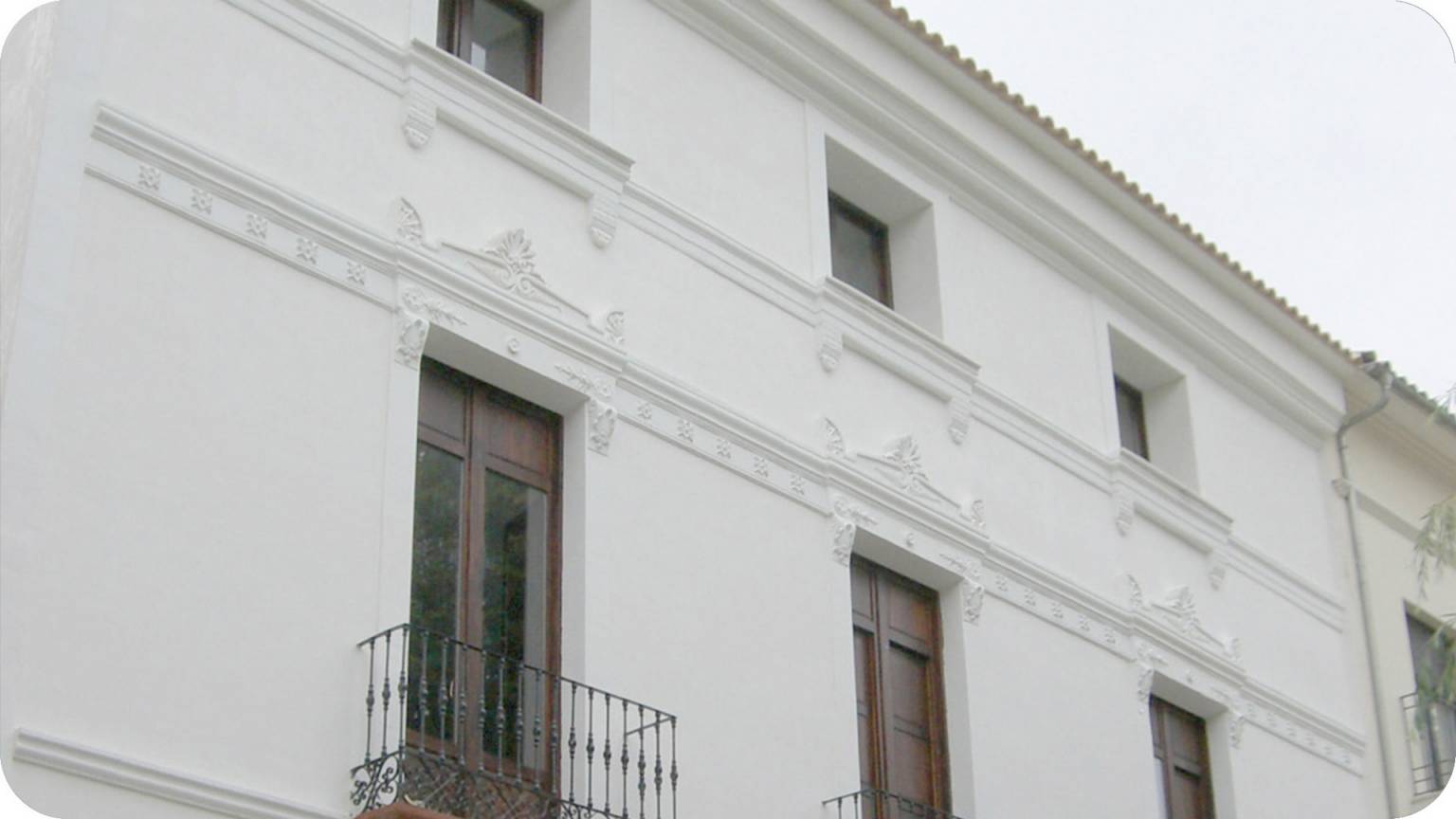 Rehabilitación de fachada en Jerez de la Frontera realizada por nuestro equipo